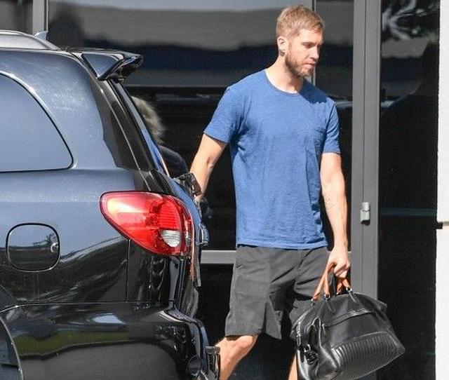 テイラー・スウィフトとイチャつく写真が撮られた後…カルヴィン・ハリスが事故で病院へ