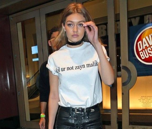 元1Dゼイン・マリクの恋人ジジ・ハディッドが着た、「ゼインTシャツ」に隠された意味