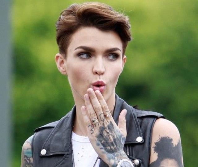イケメン女優ルビー・ローズが従業員にポテトを投げつけ出禁にその真相は?