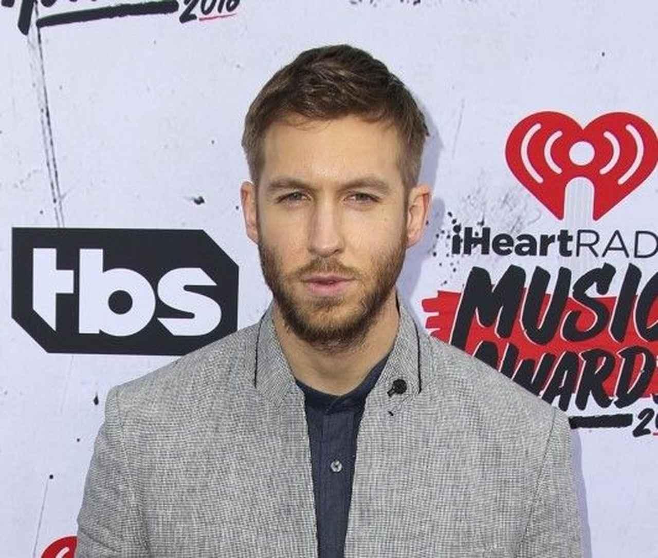 テイラー・スウィフトの7800万人のフォロワーが、カルヴィン・ハリスに忠告している