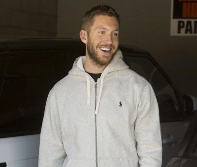 カルヴィン・ハリス、俳優トム・ヒドルストンと元彼女テイラーの熱愛に初コメント