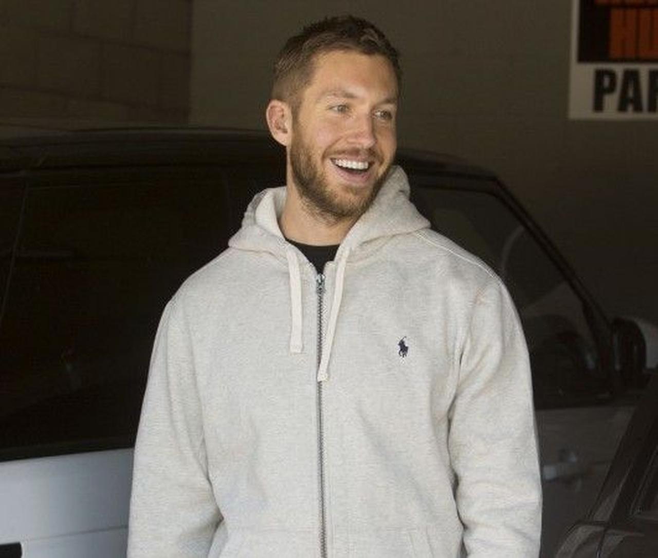 カルヴィン・ハリス、俳優トム・ヒドルストンと元彼女テイラーの熱愛に初コメント