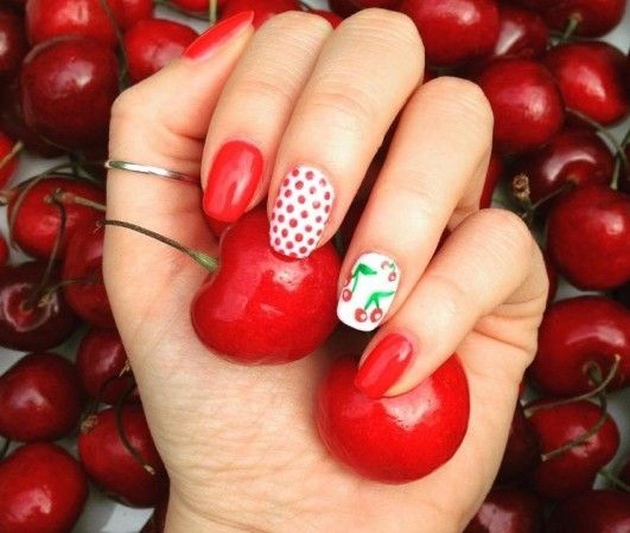 海外で大フィーバー中のネイルアートは夏にピッタリの「フルーツネイル」!