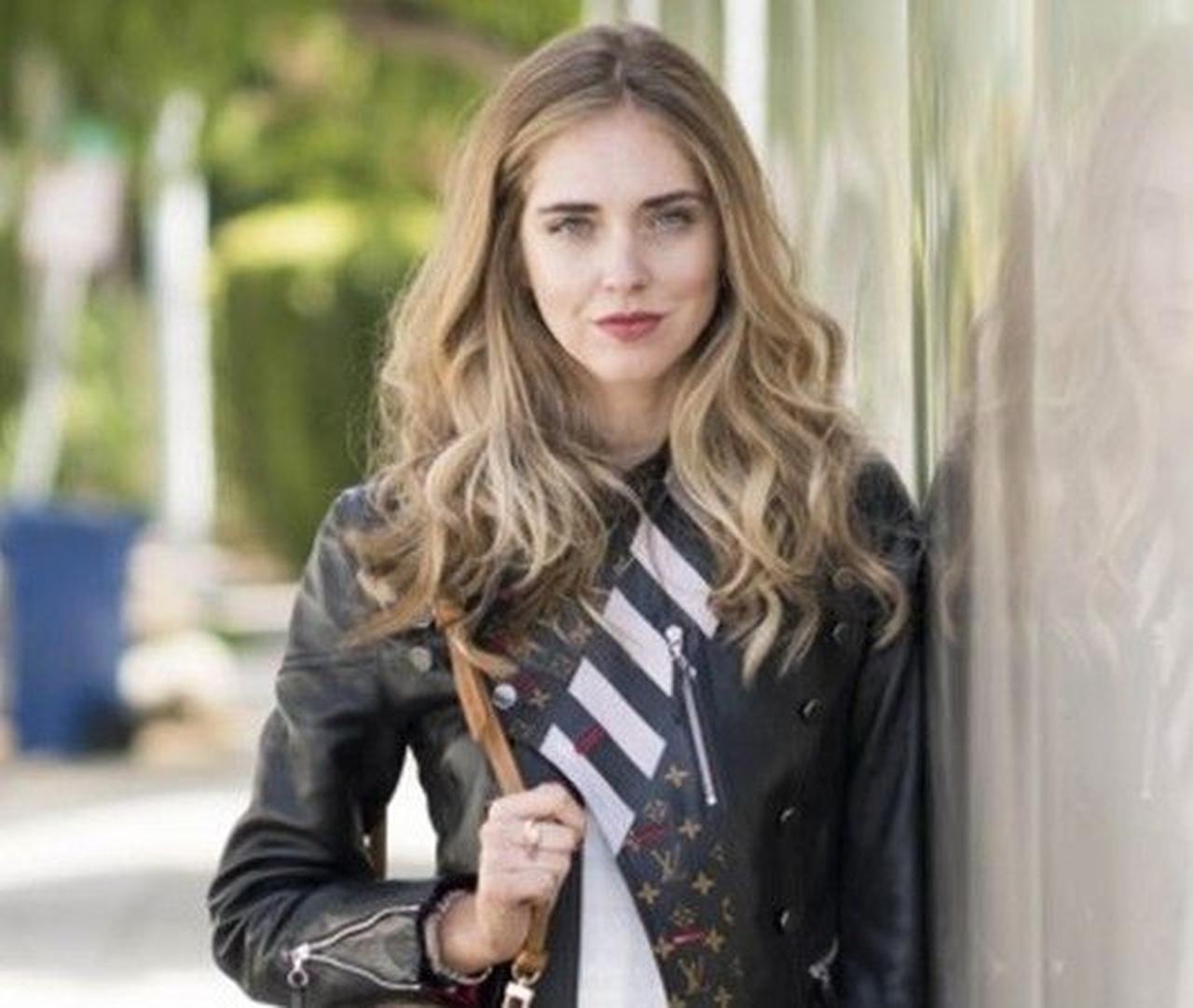 キアラ・フェラーニが着こなすヴィトンモノグラム・スタイル