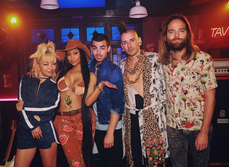 ジョー・ジョナス率いるバンドDNCE、新曲はニッキー・ミナージュとコラボ