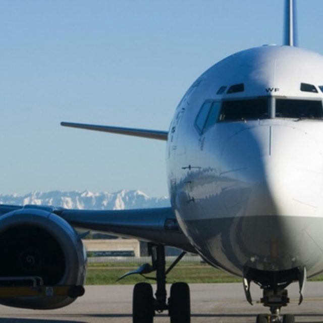 ユナイテッド航空、「乗客引きずり便」の乗客に全額返金