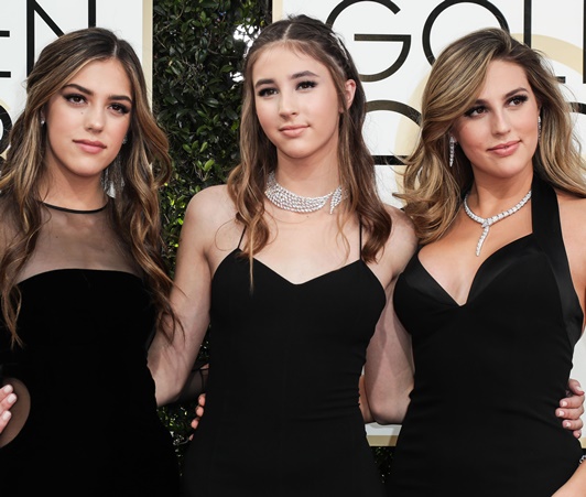 スタローンの美人3姉妹、父の携帯からセレブの番号を盗み…2世セレブの特権を告白