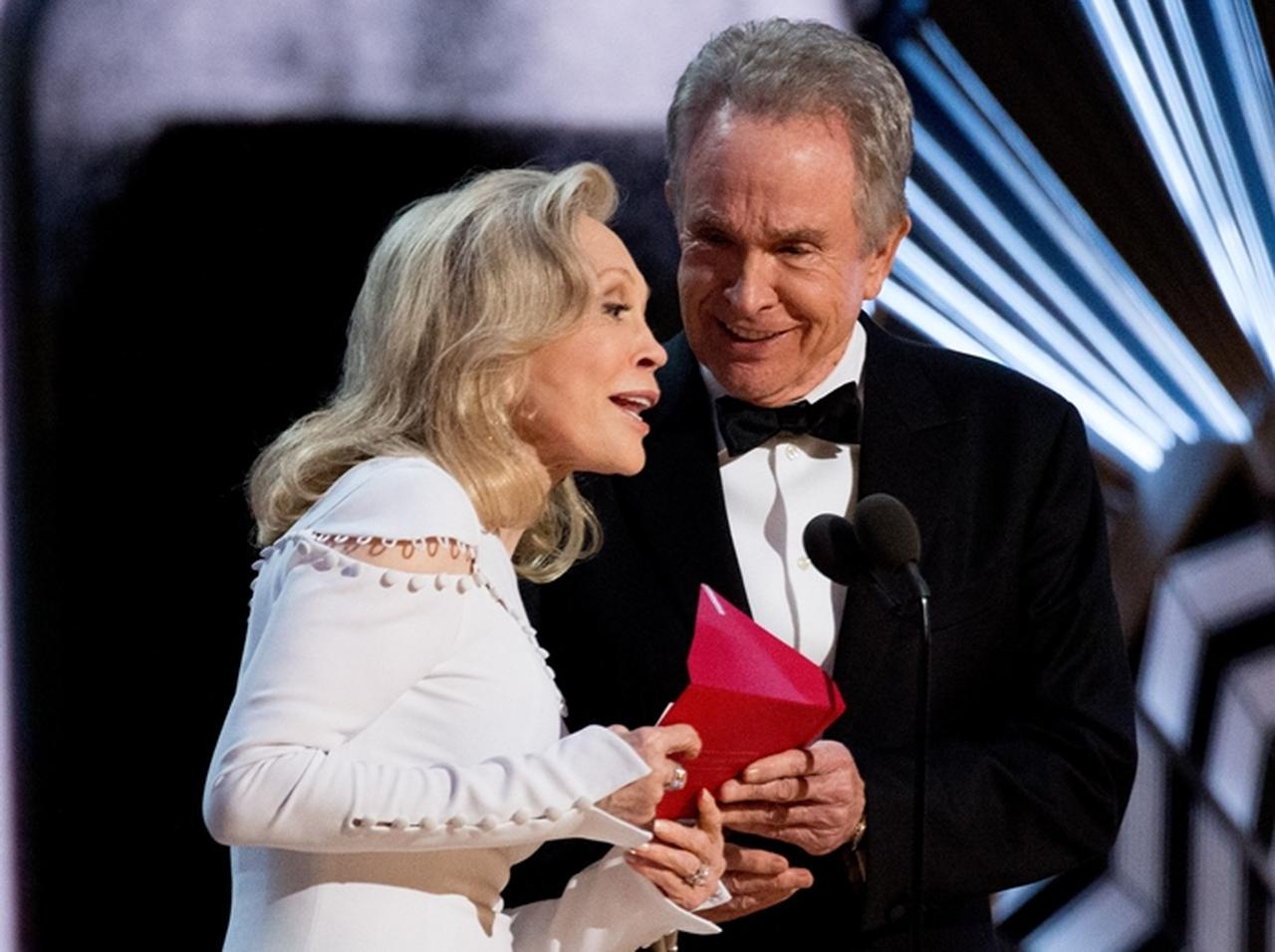 オスカー作品賞発表ミスしたフェイ・ダナウェイが初めてコメント