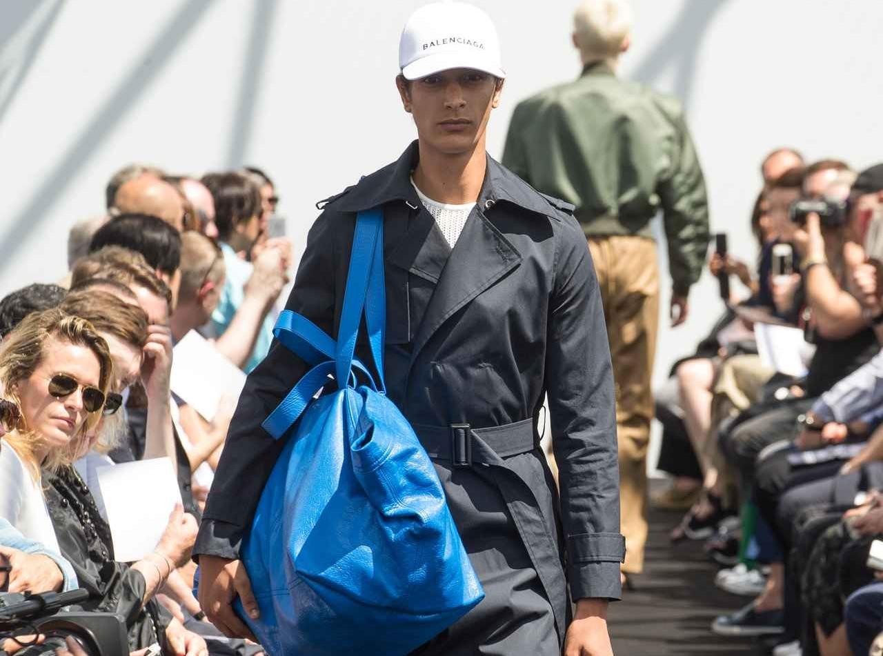 イケアが23万円のバッグと99円のバッグの見分け方について説明