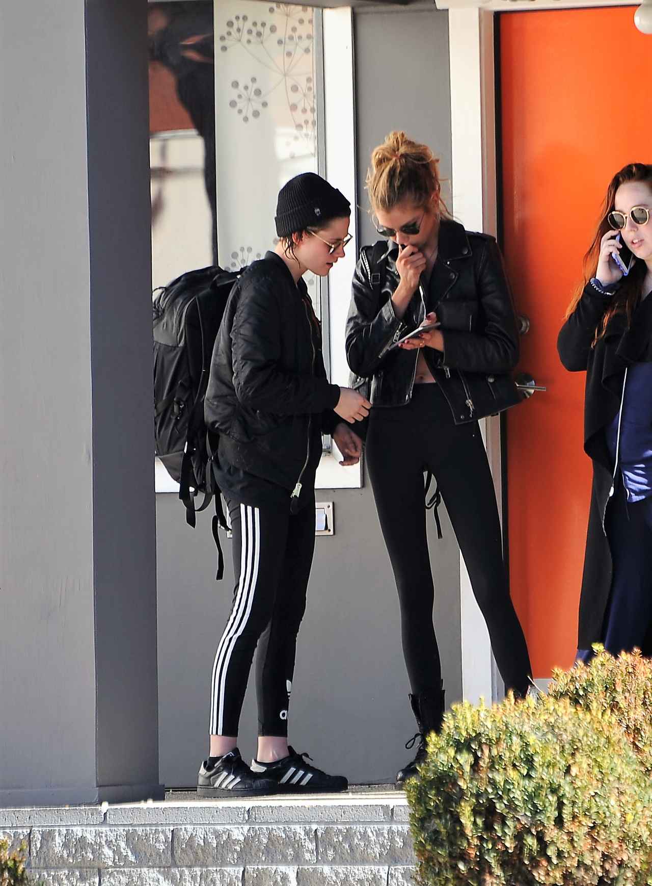 クリステン・スチュワートとステラ・マックスウェル、インスタグラムでカップルデビュー