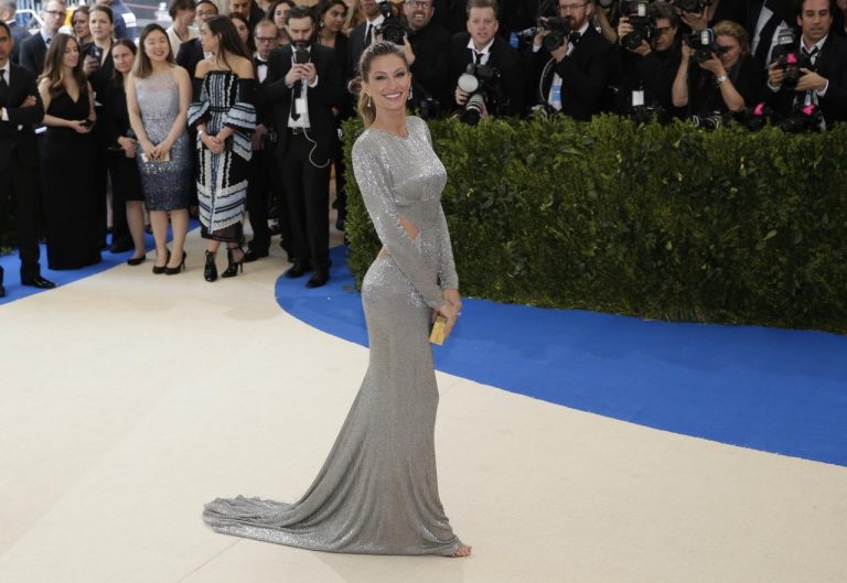 世界中が注目するファッションの祭典メット・ガラのドレスレポート