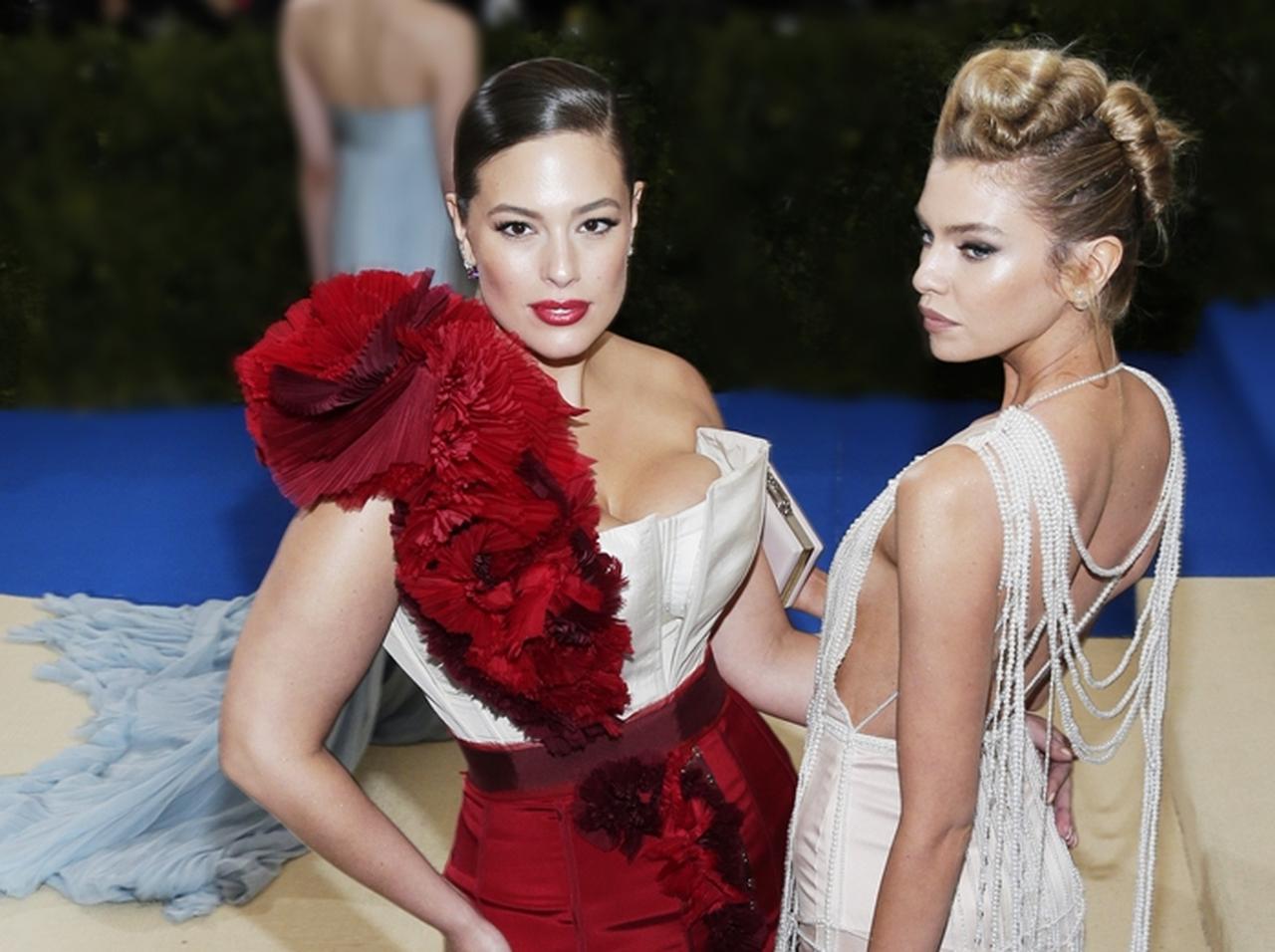 アシュリー・グラハムやニッキーがメット・ガラで着ていたドレスはなんとH&M