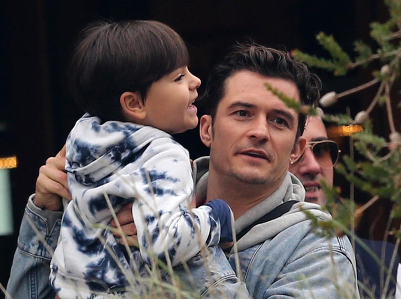 オーランド・ブルームが息子フリン君に送った愛あるメッセージに感動