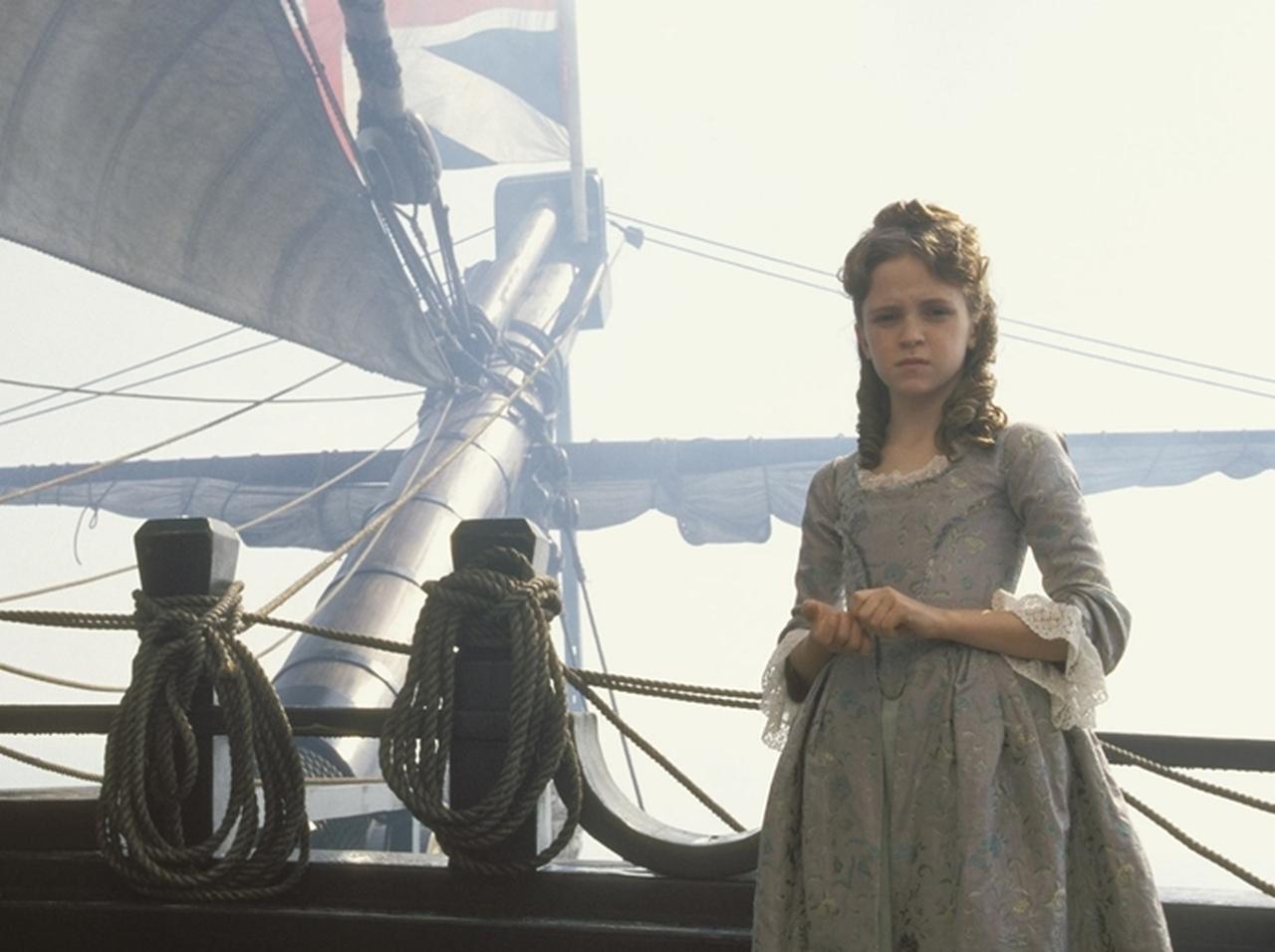 初代『パイレーツ・オブ・カリビアン』子役ルシンダ・ドライゼクが美しく成長