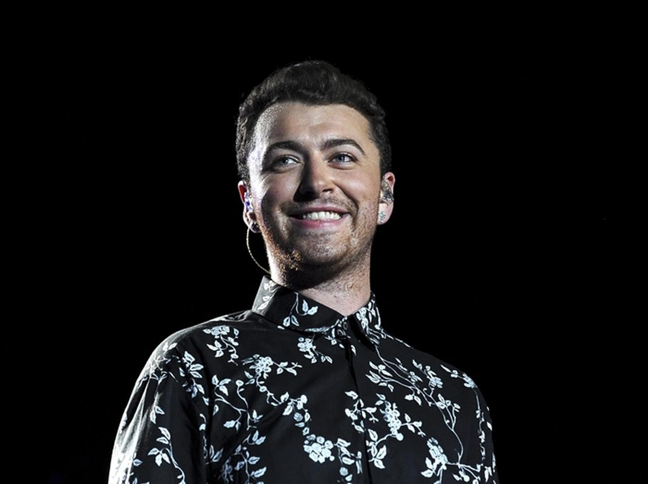 サム・スミス新曲発売か、レコーディング写真公開にファン大興奮