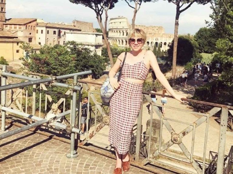 カーリー・レイ・ジェプセン、イタリア旅行でのサマーファッション