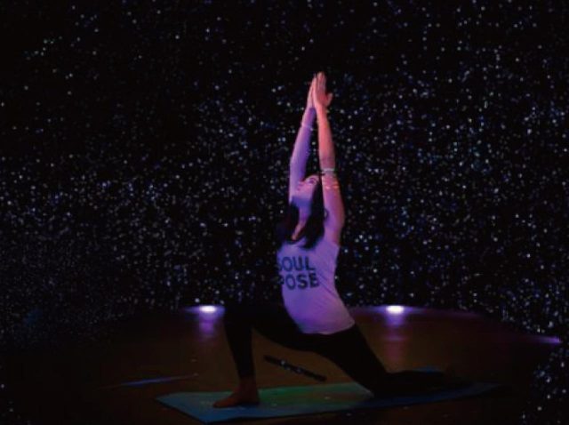 七夕に “プラネタリウムヨガ”に予約殺到！開催期間延長が決定