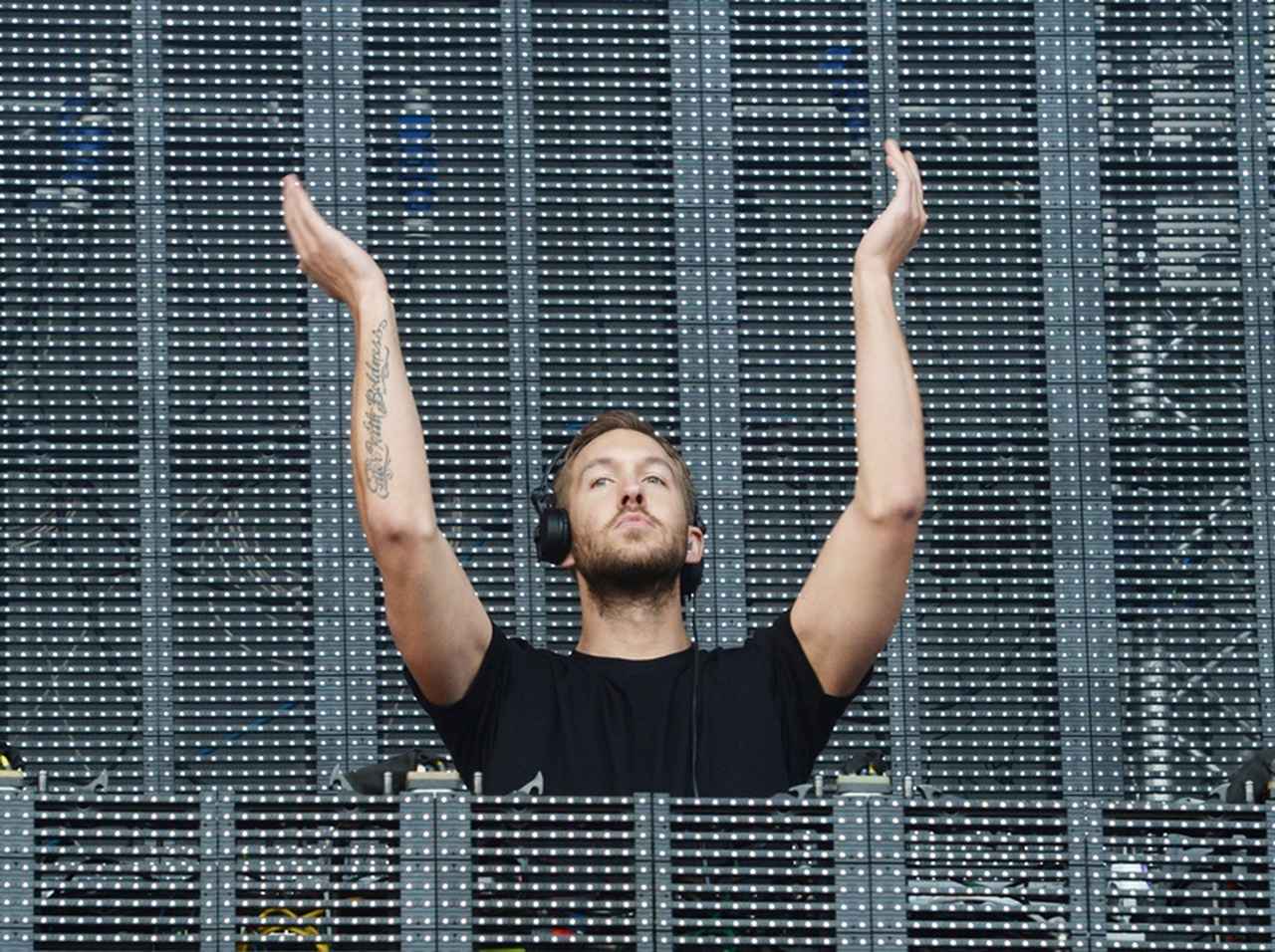 サマソニ2017の目玉は、サマソニ18年の歴史を塗り替えるカルヴィン・ハリスのセット！