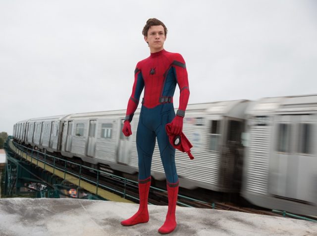 新作『スパイダーマン』主演の英国出身トムホ、役作りで米高校にお忍び入学