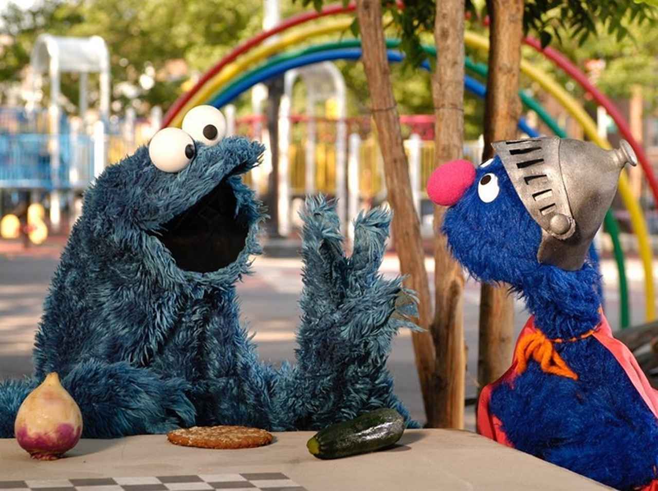 クッキーモンスターが薬物密輸の餌食に