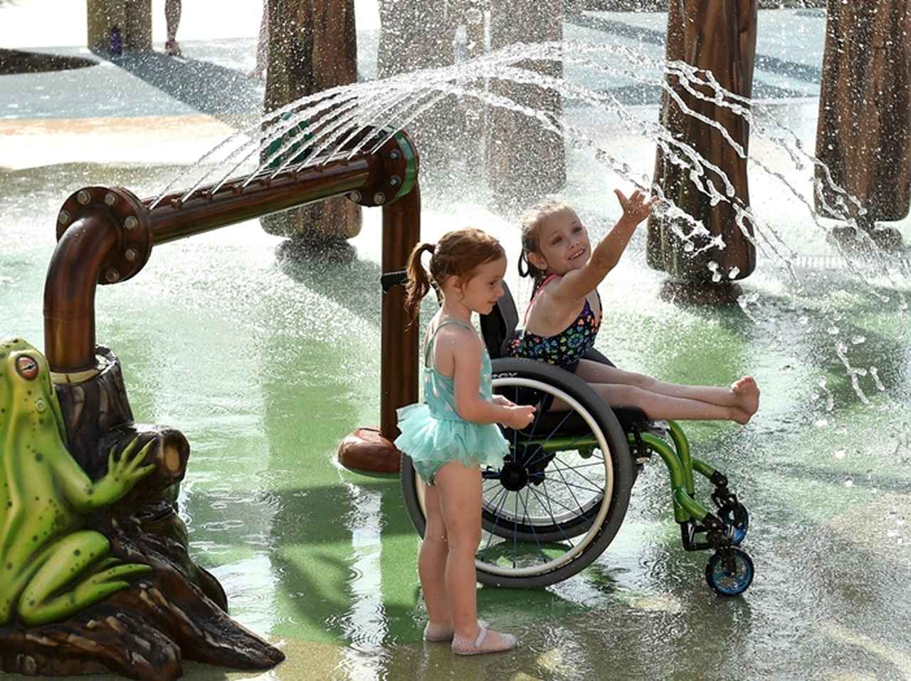 世界初!障害者も100%楽しめるウォーターパークが本当の意味で「夢の国」