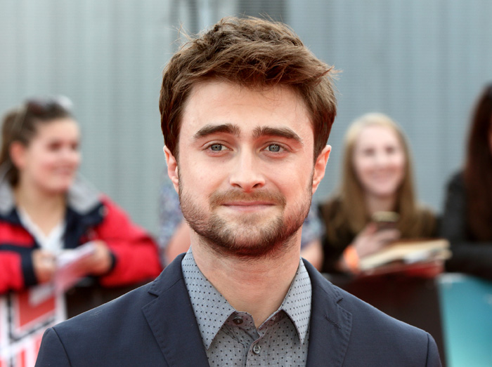 俳優ダニエル・ラドクリフ、ひったくり犯に襲われた観光客に助け舟