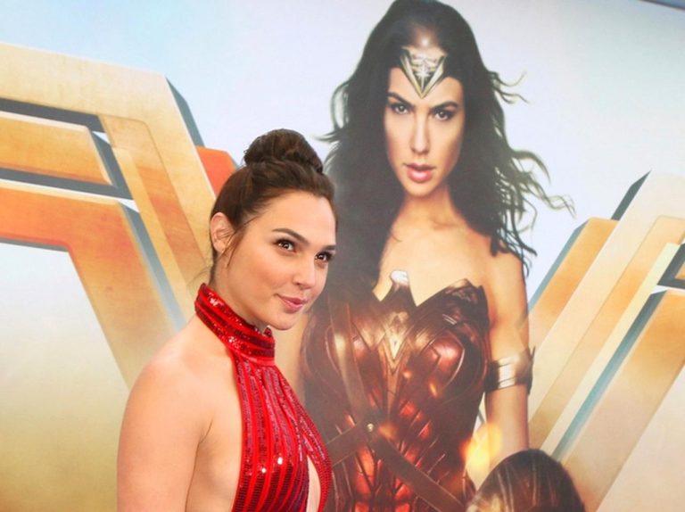映画『ワンダーウーマン』のガル・ガドット、なんと撮影中に「妊娠5ヵ月」だった！