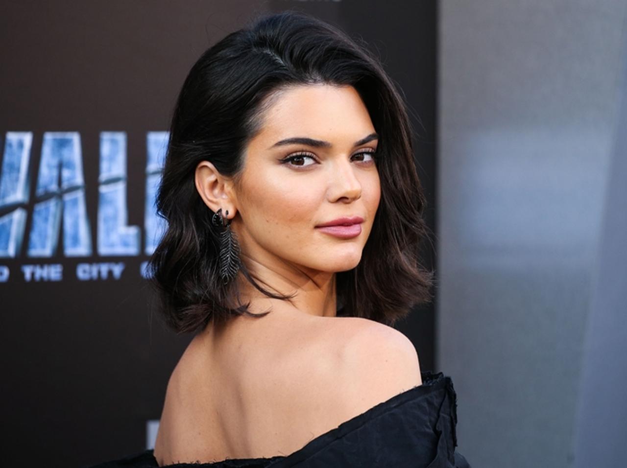 ケンダル・ジェンナー、ペットショップでの動物虐待に声をあげる