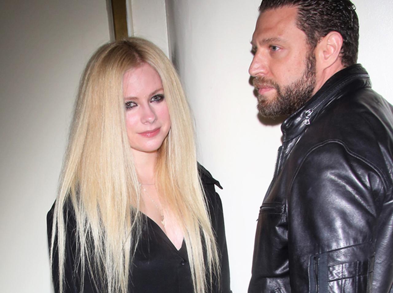 来月33歳のアヴリル・ラヴィーン、ブリトニーの元カレと連日夜遊びデート