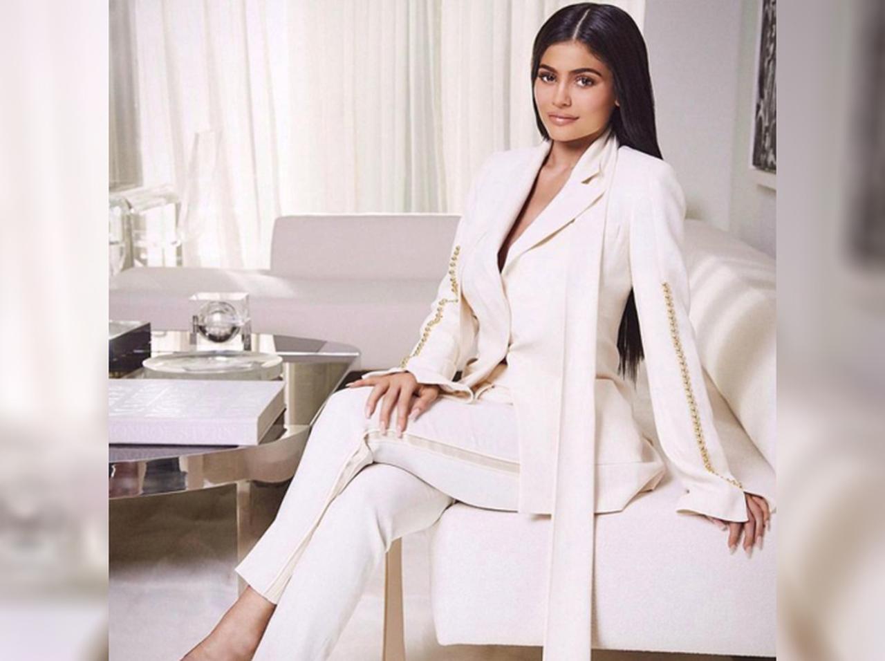 化粧品ブランドが大成功!カイリー・ジェンナーが1年半で稼ぎ出した額がハンパない