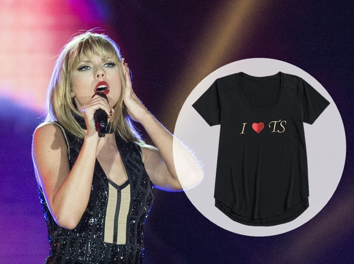 テイラーのツアーグッズに元カレが着た「あのTシャツ」そっくりのアイテムが登場
