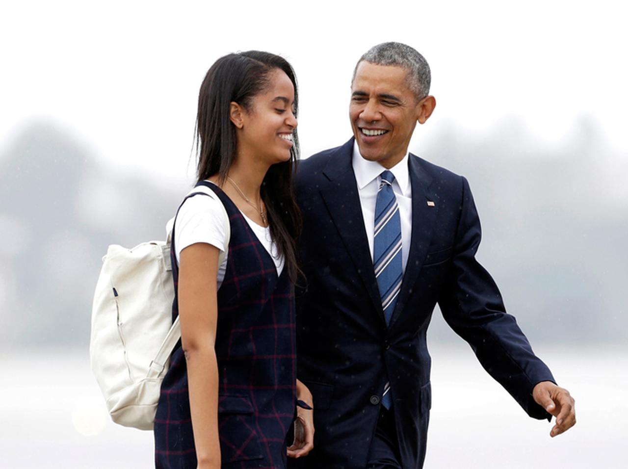 娘を大学に送り届けたオバマ元大統領のリアクションが完全に「普通のお父さん」