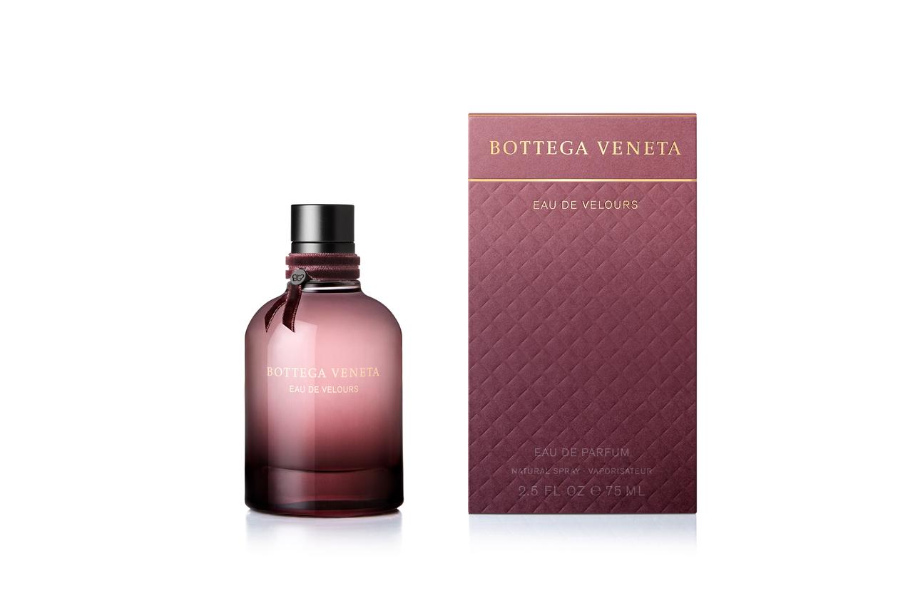 ボッテガ・ヴェネタから、贅沢にバラが香る新作香水が限定登場