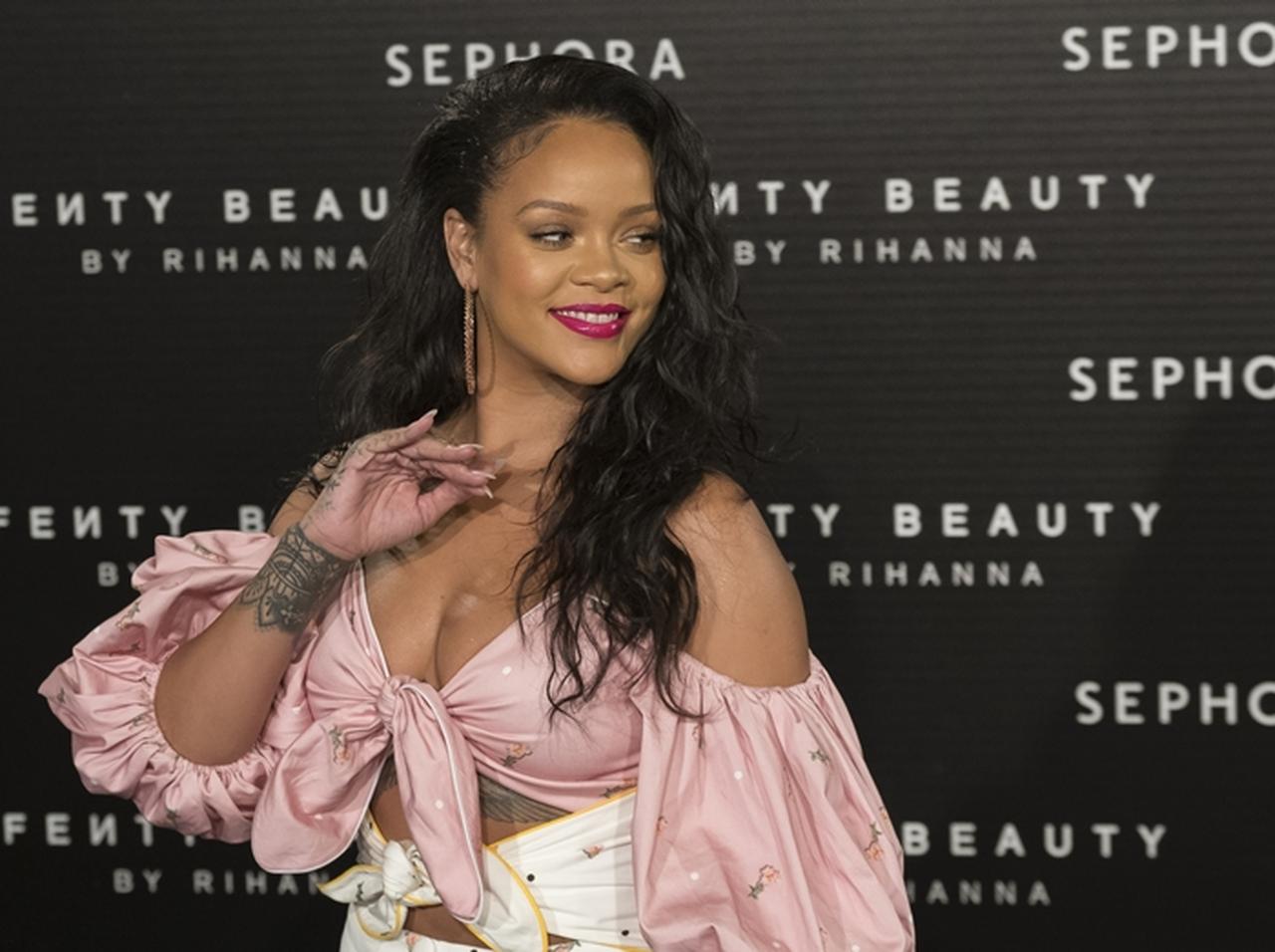 リアーナ、もしどこでも行けるなら「処女を失う10分前」