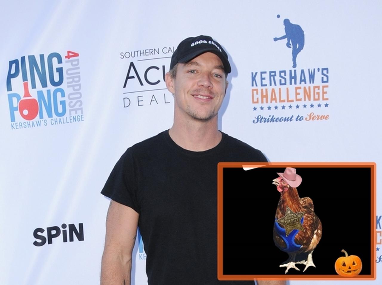 ディプロ、ニワトリに着せるハロウィンコスチュームをファンに相談