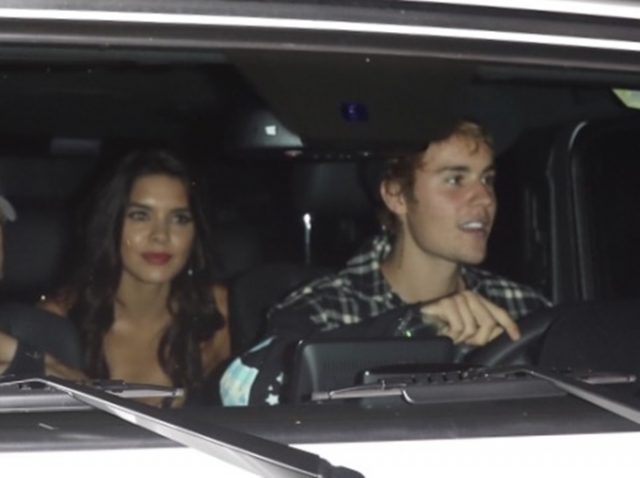 ジャスティン・ビーバー、噂の新恋人は年上女子パオラ・ポーリン【写真アリ】