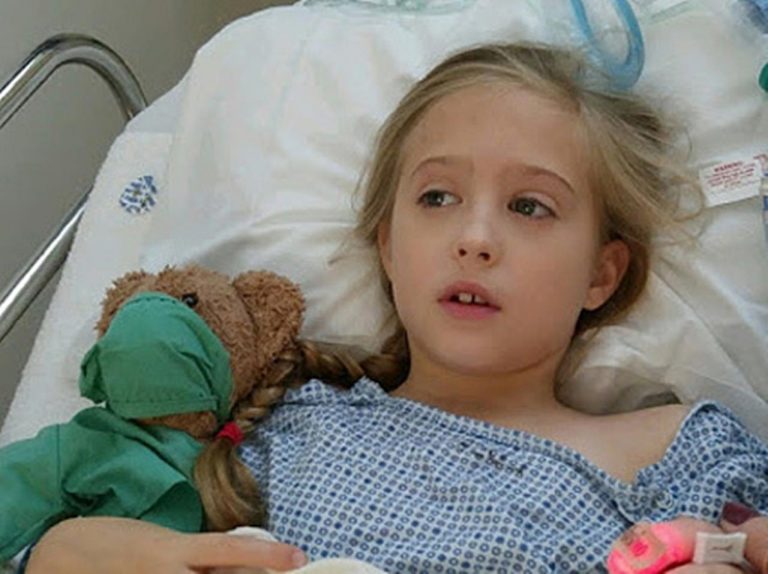 8歳で「乳がん」と診断された米少女、病を患って感じたことが心に響く