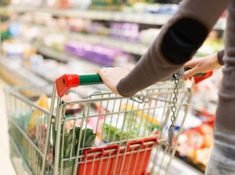 ショッピングカートに触るだけで「薬物中毒」に!? 米警察の発表にパニック