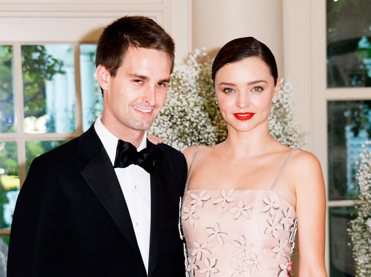 ミランダ・カーがスナップチャットCEOとの第1子を妊娠！