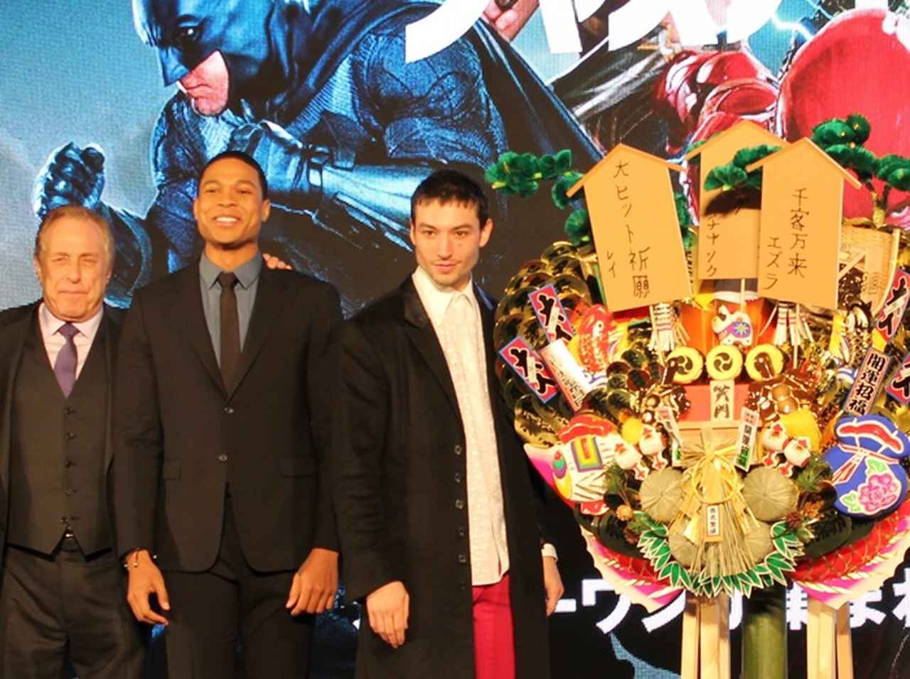 『ジャスティス・リーグ』エズラ・ミラー、プレミアで日本愛炸裂