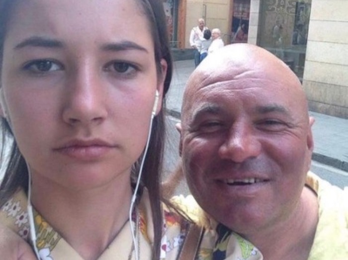 ナンパしてきた男性と1ヵ月セルフィーを撮り続けた女性が伝えたいこと