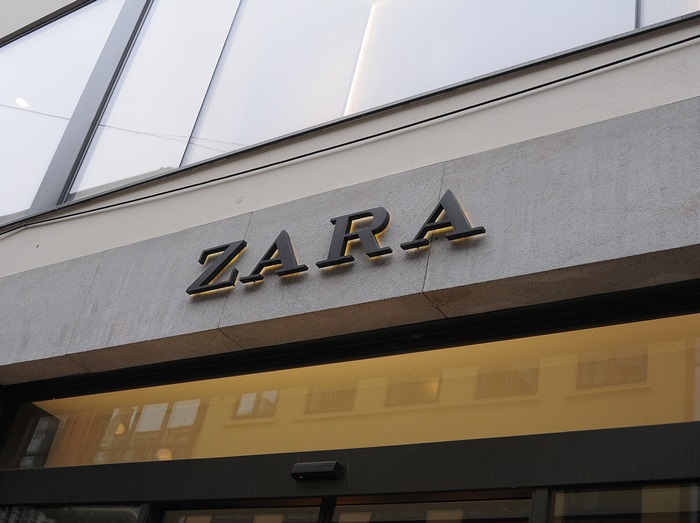 タグにメッセージを隠して必死の訴え、ZARA工場労働者が伝えたかったことって？