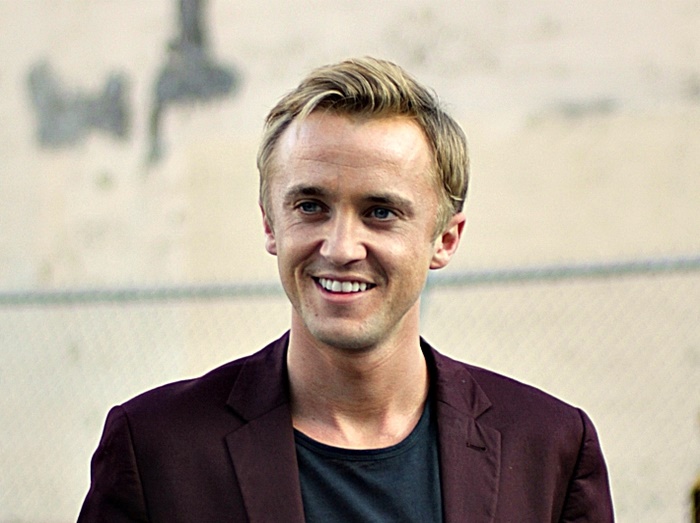 『ハリー・ポッター』トム・フェルトン、アイス片手に「今日だけ大人やめる」宣言