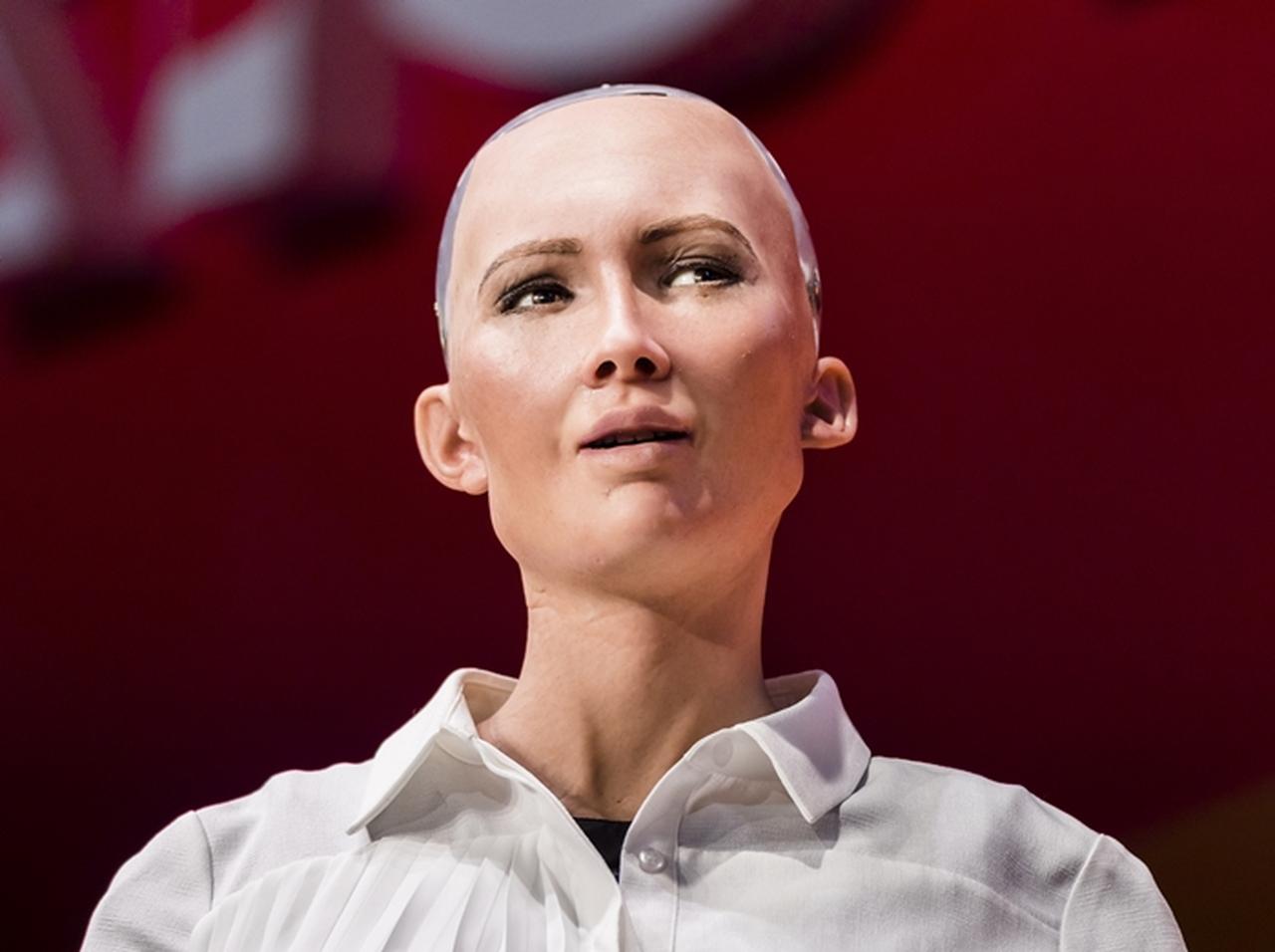 「人類を破滅させる」と発言のロボットが『欲しいもの』に凍りつく