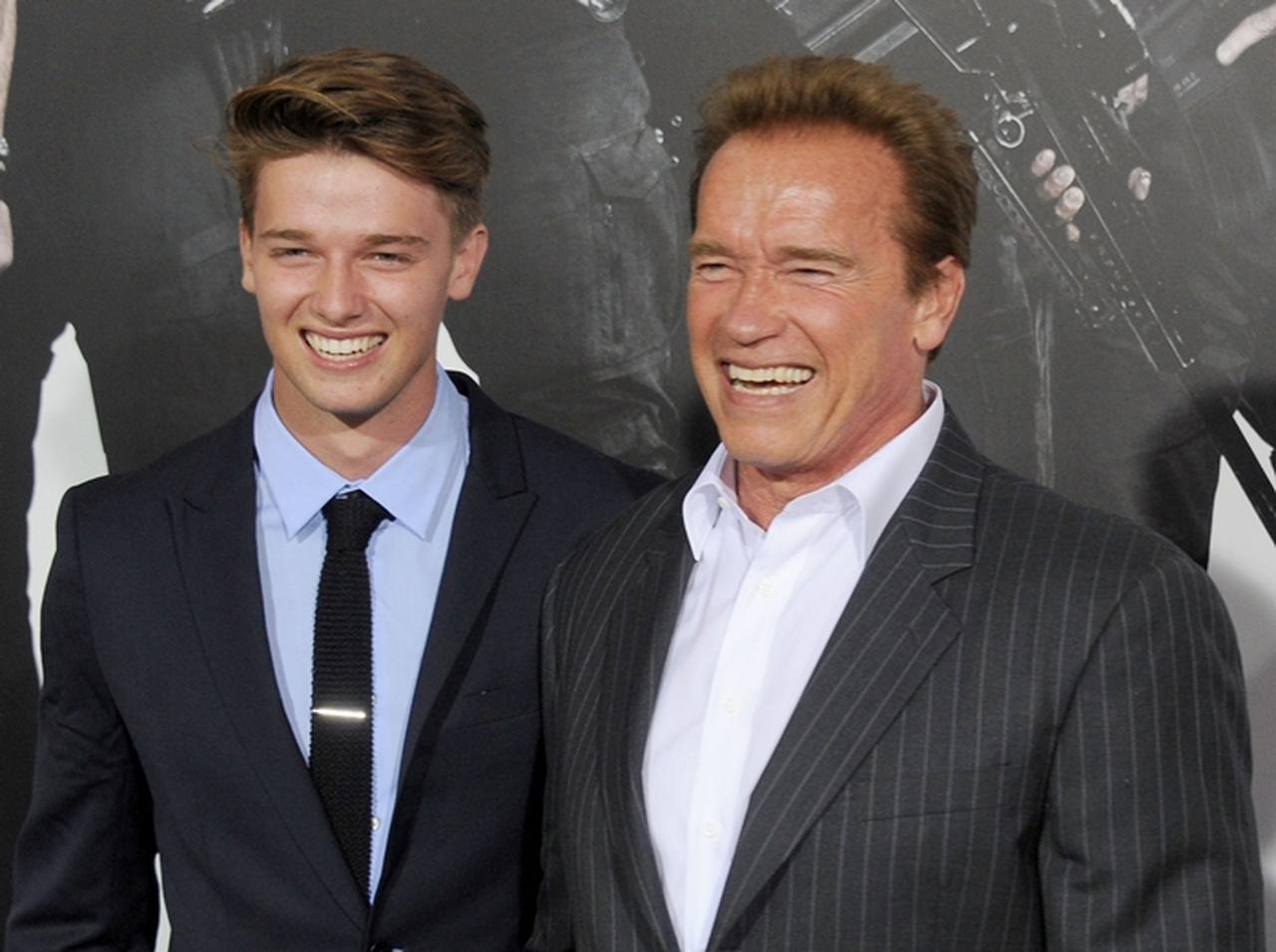 シュワちゃんイケメン息子パトリック、日本映画のリメイク版で父譲りの肉体披露