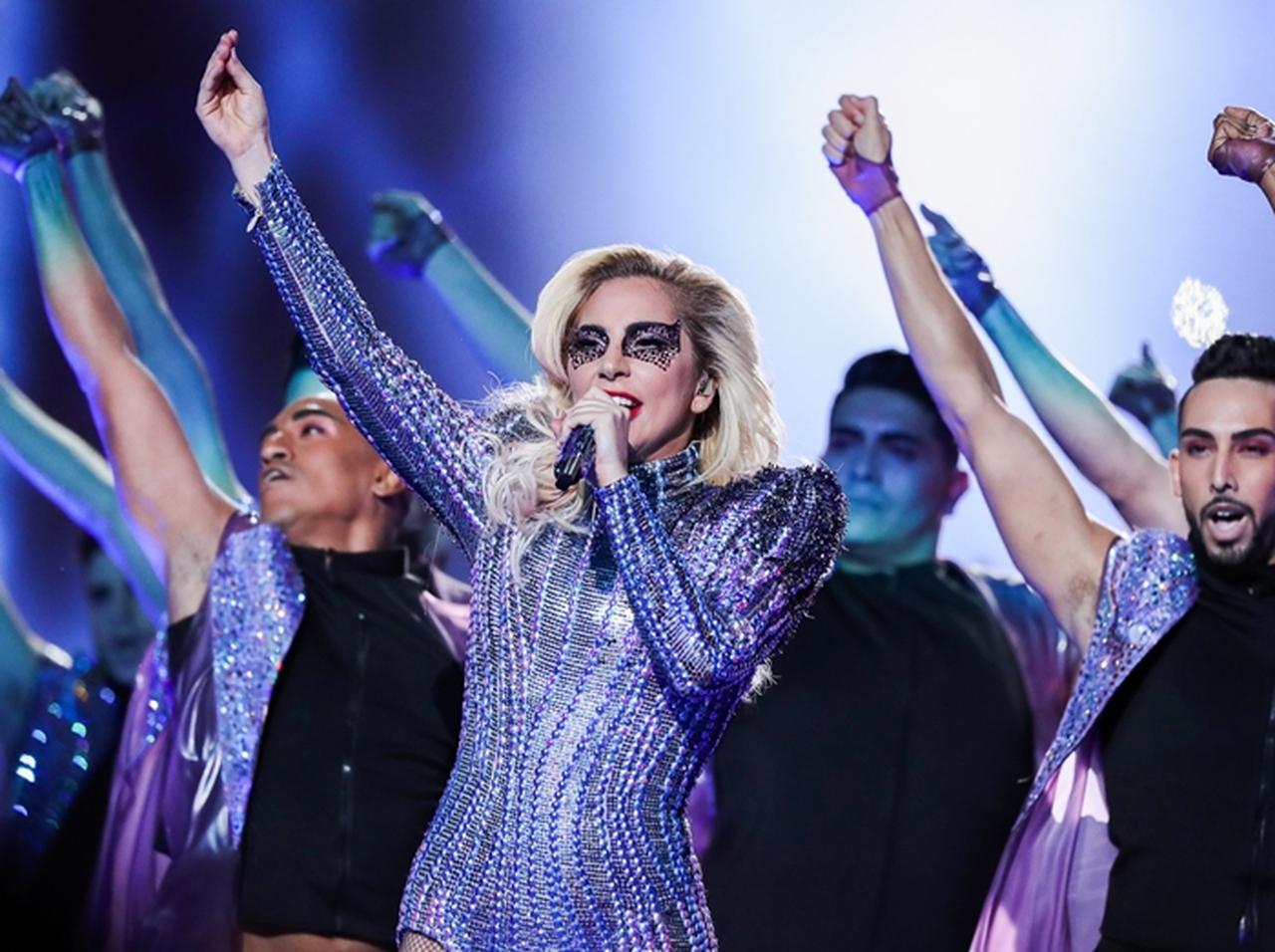 レディー・ガガのラスベガス長期公演が決定、1公演あたり約1億円の収入!?