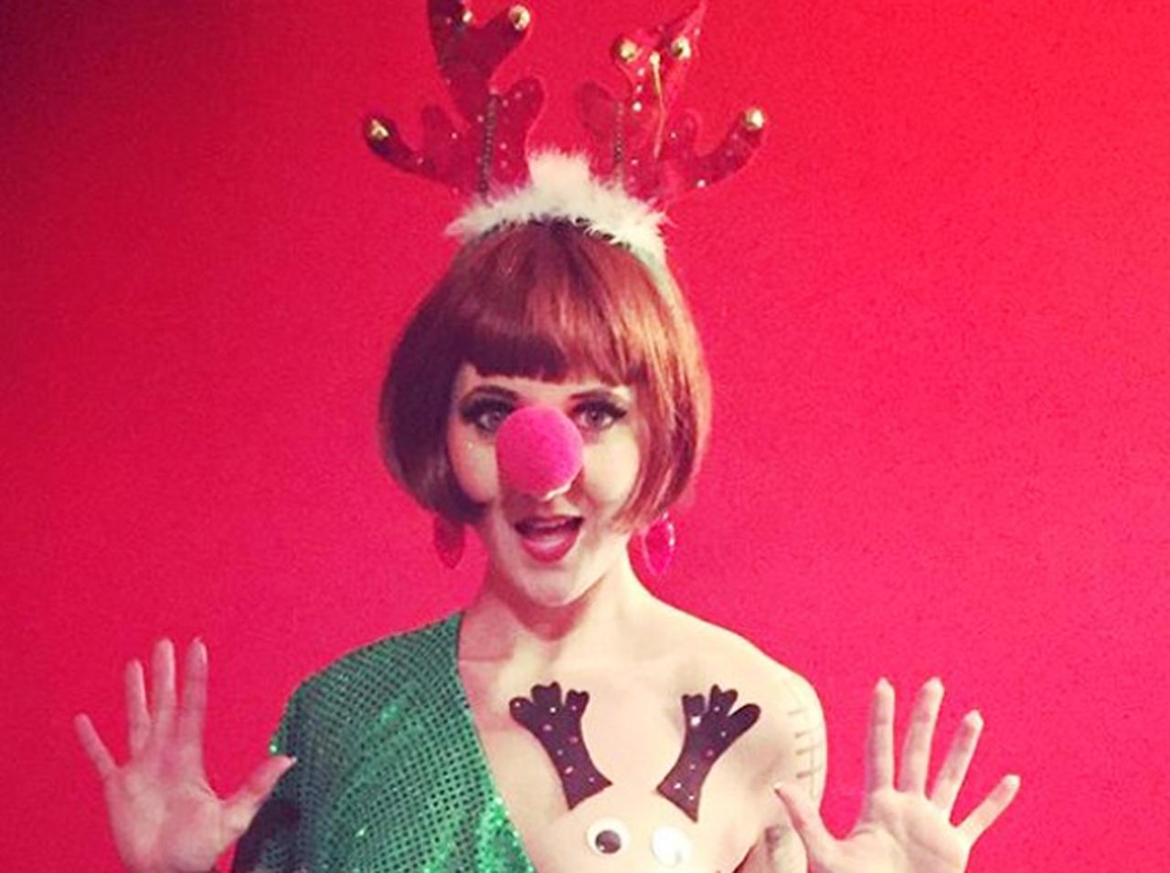 「赤鼻のトナカイさん」をそんな所に…海外で流行中のクリスマス衣装がヤバい