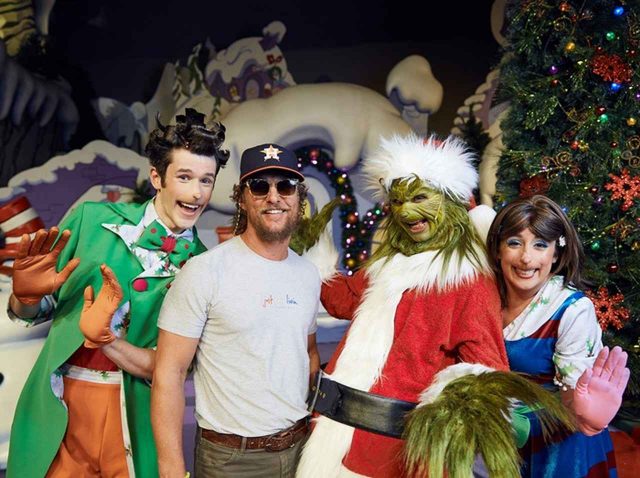 ユニバで「クリスマス記念撮影」した大物オスカー俳優は誰でしょう？