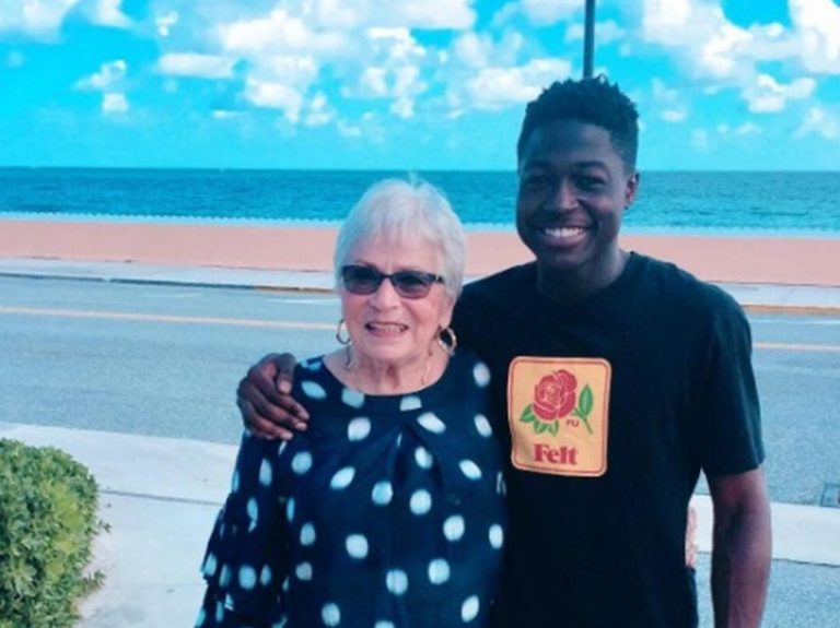 300回以上の戦いの末、年齢や肌の色を超えて仲良くなった2人の話