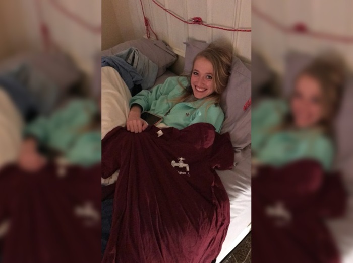 母親に送った彼女の写真で「親に知られたくないヒミツ」がバレて冷や汗